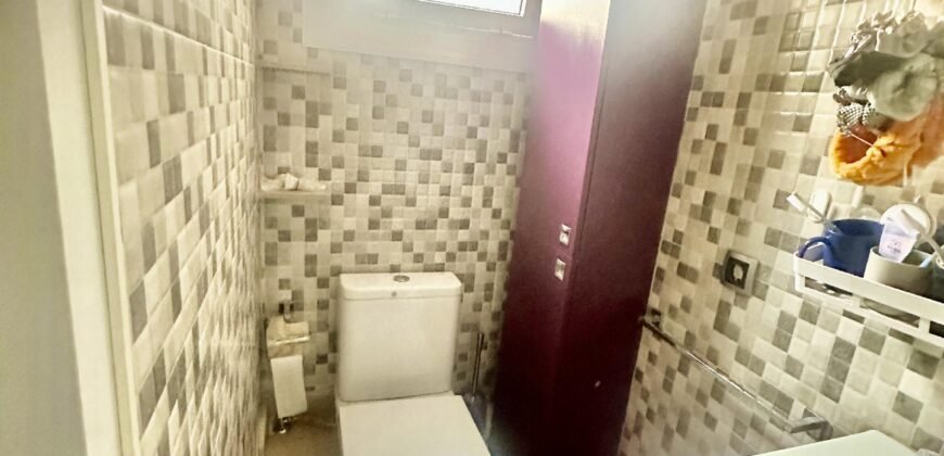 Piso de 2 habitaciones en venta en El Carmel, Barcelona.
