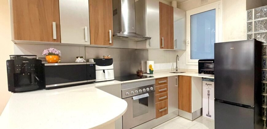 Piso en venta en Barcelona / Carrer del Carme
