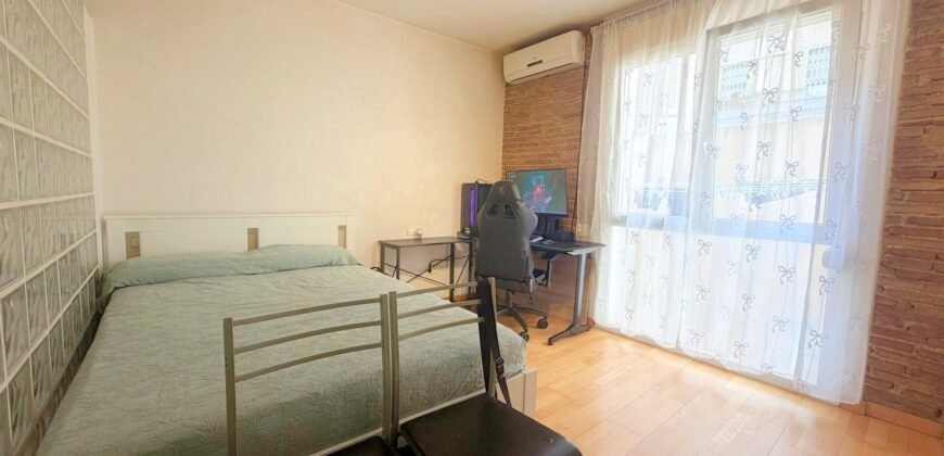 Piso en venta en Barcelona / Carrer del Carme