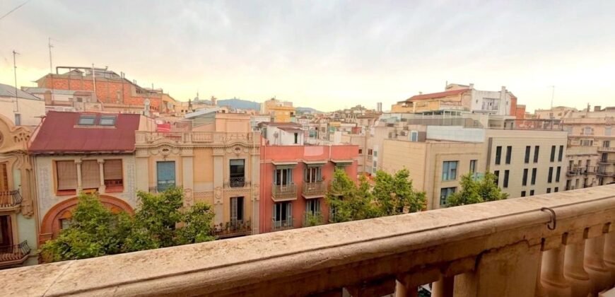 آپارتمان ۴ خوابه برای فروش در Eixample، بارسلونا